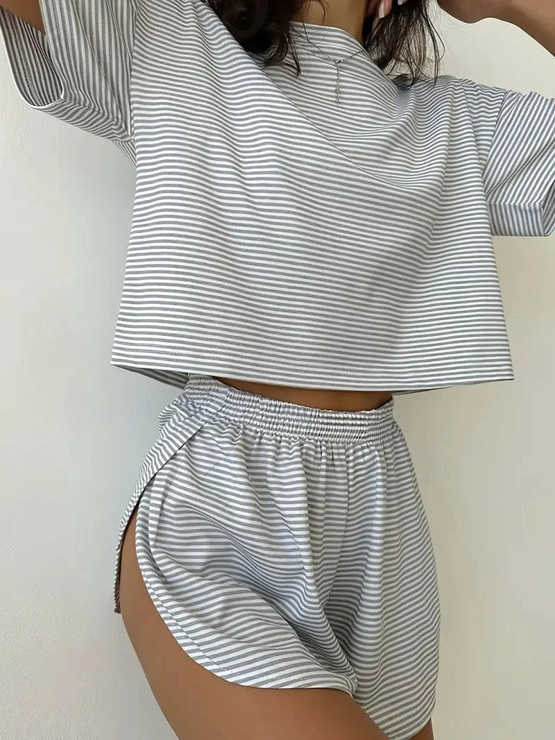 Solid Lounge Set In Various Color Available Midriff-baring Outfit Short-Sleeve Round Neck Top And Shorts Fit Women's Loungewear